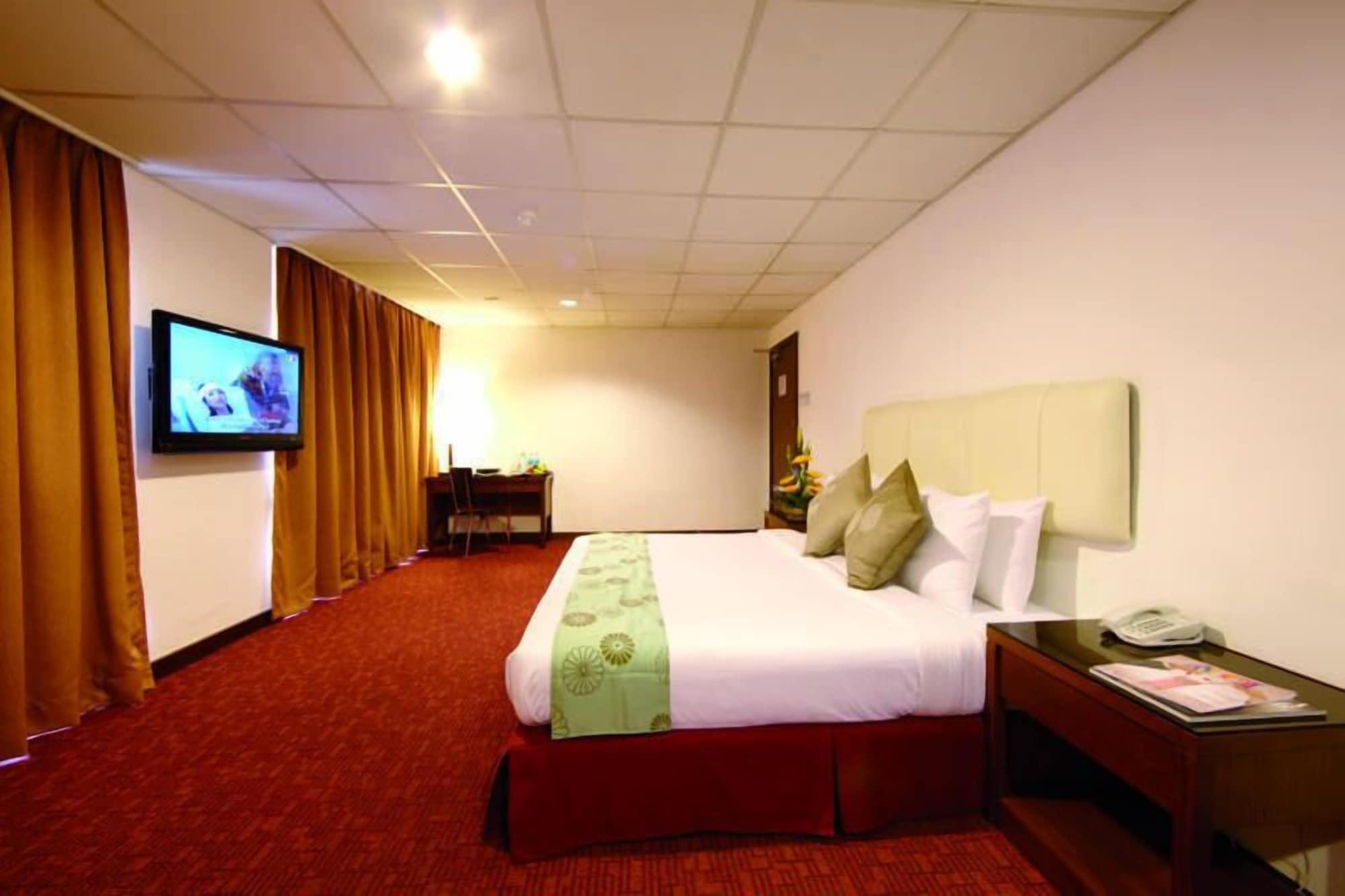Jewels Hotel Кота-Бару Экстерьер фото