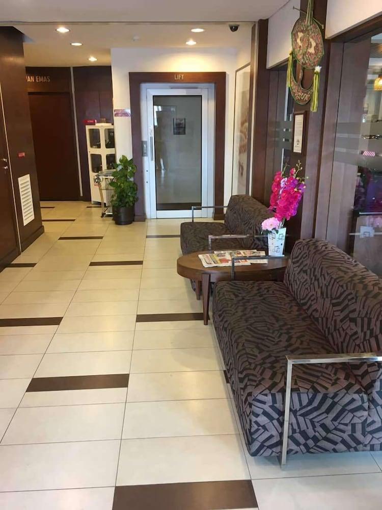 Jewels Hotel Кота-Бару Экстерьер фото